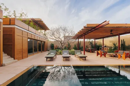 Acre Resort & Residences Отели в г. Лас Вередас