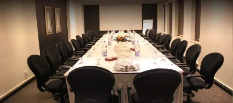 Hotel Smart One Отели рядом с достопримечательностью «Guddi Ground»