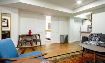 A Classy Corner of DC Minutes Walk to Dupont Circle