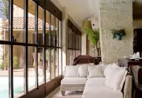 Château Latour Segur Suites & Spa Hotels in Coutras