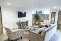 Inn at Evergreen - Barer