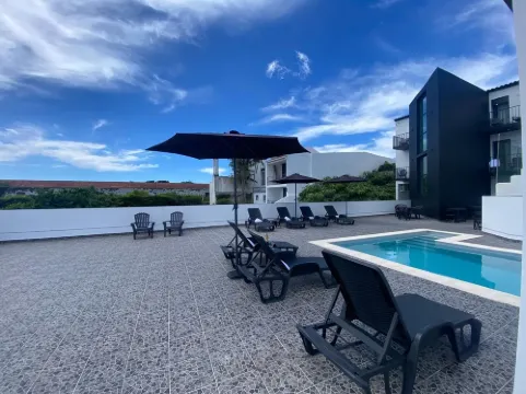 The Rock Hostel Hoteles en Ponta Delgada