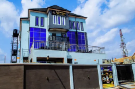 德爾米戈斯飯店及套房