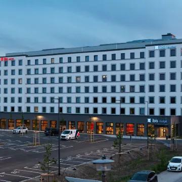 ibis budget Berlin Airport Hotels near Ferdinand-Braun-Institut