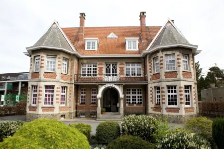 Hotel Villa Monte Отели в г. Хьолсхаут