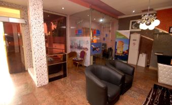 Nest Suite & Spa
