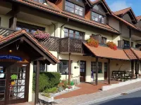 Berggasthof & Hotel Kranich - Thomas Kranich Hotels in Eisfeld