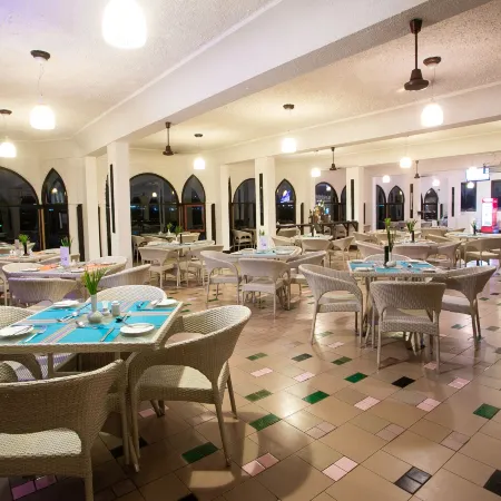 CityBlue Creekside Hotel & Suites