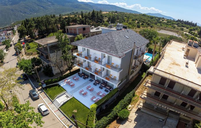 Hotel Ena
