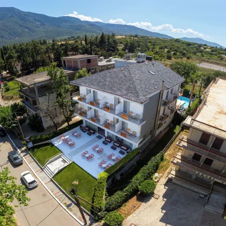 Hotel Ena