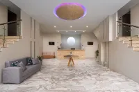 Sisi Breeze Hotel