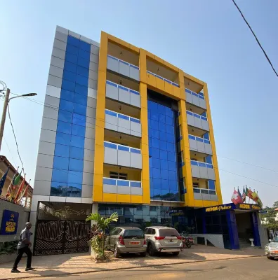 Résidence hôtelière Medom Palace, Bastos Các khách sạn ở Yaounde