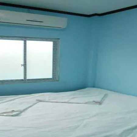 Lucky Backpacker Hostel