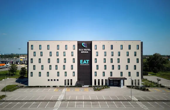 布里希亞藍光酒店