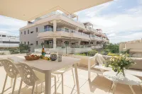 럭셔리 자르디나나 로터스, 해변까지 700m