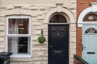 Lowell Street - Cosy 2 BD in Worcester Các khách sạn ở 