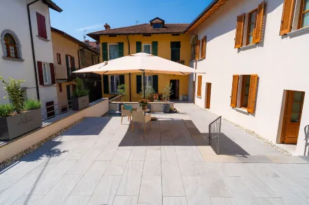 Locanda Alberti Отели в г. Вальброна