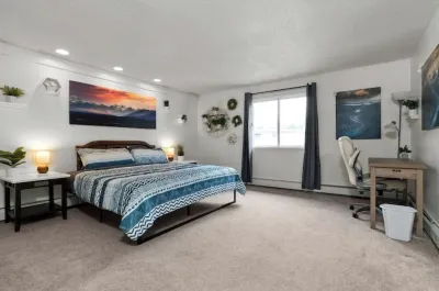 Alaskan Dreamscape Loft [5] Hotels near Flattop Mountain