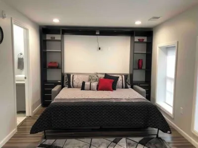 Beautiful studio in historic downtown Maysville فنادق في 
