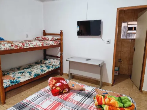 Toninho Aluguel Temporário Hotels in Guaratingueta