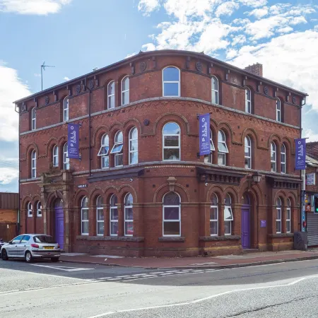 Pillo Rooms Serviced Apartments - Salford