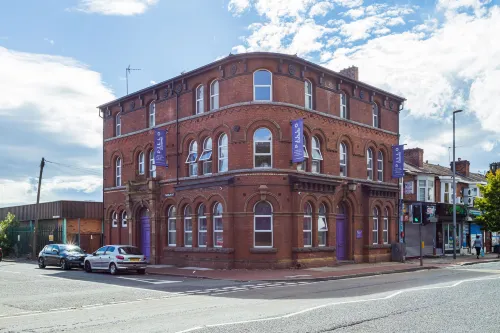 Pillo Rooms Serviced Apartments - Salford Hotels in Salford