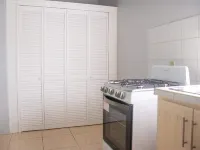 Stylish 2-Bed Sleeps 3 Cosy & Comfortable Hotels in Buckleys