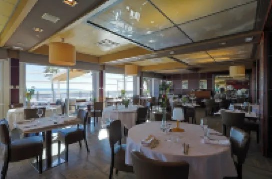 Logis Hôtel & Restaurant Mediterranee