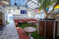 Peninsula Hotel Motel Hotels in Port Adelaide
