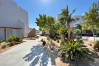 Lagoonfront Easy 1BDR Swan Lake El Gouna Hotels in 