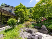 Yakinoyu Ryokan Okuhida Onsen Spectacular views โรงแรมใกล้สะพานทาชิโระ