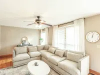 Spacious Home in Quiet Neighborhood - Half Mile from Historic Gallatin Square Hotels in Gallatin