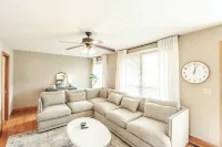 Spacious Home in Quiet Neighborhood - Half Mile from Historic Gallatin Square