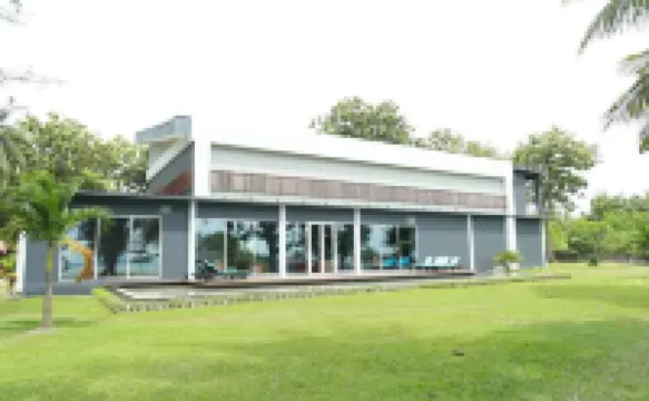 Sanghyang Indah Spa Resort Hotels near Anyer Beach