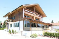 Landhotel Guglhupf Hotels near Reichenstraße