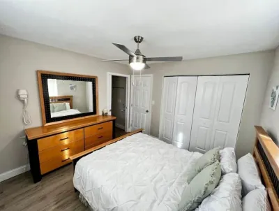 Home near the Beach w/ Hot-tub and Movie Room Hotels near The National Navy UDT-SEAL Museum