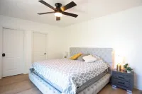 Garden oasis - 4 bedroom home centrally located Baldwin Hills Crenshaw Plaza附近的飯店