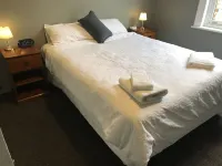 Top floor 3 bed apartment in the iconic Tiger Tea Building ( FREE Netflix)