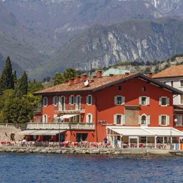 Beust House - Frida - Balcony with Lake View