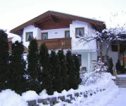 Haus Guenther, vacation apartment for families, couples or singles.