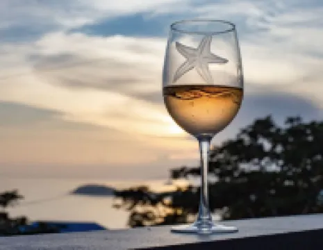 Easy location, Ocean view, Sunsets, Jeep Available, Solar, Battery Power, Wifi Hoteles en Southside