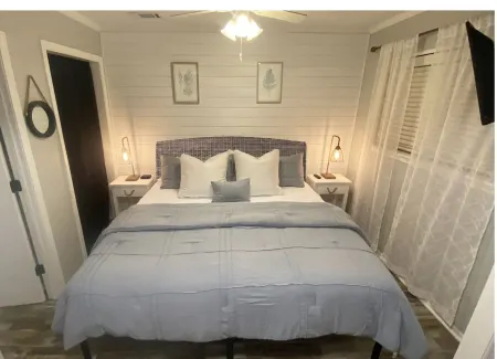 Renovated KING BED Oceanview 1BR Top Floor Villa