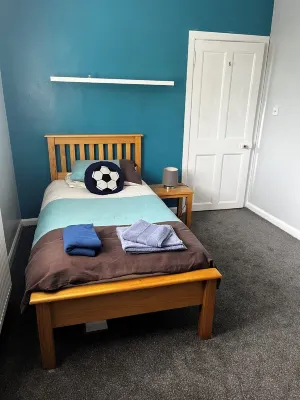 Semi detached house. 2 bedrooms in a desirable location.