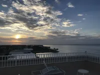 HARBOR FRONT CONDO, Punta Gorda Isles - Professionally Decorated / Roof Top Pool