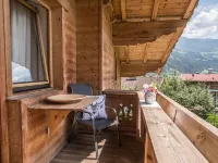 Landhaus Linden Apartment Johanna, apartment in a prime location in Uderns Hotels in Uderns