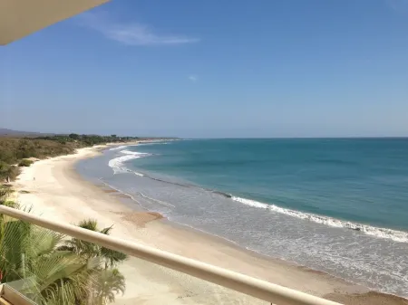BEAUTIFUL 3 BEDROOM BEACH FRONT CONDO IN PUNTA MITA!!!