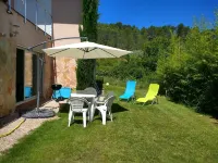 Bas de Villa sur Grand Jardin Privatif Gazonné, Entrée Indépendante Hotel a Sollies-Toucas
