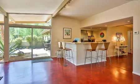 Immaculate Zerbe designed Mid-Century Villa