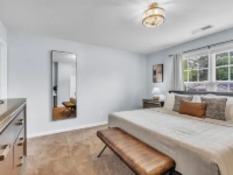 3BR - Pet-Friendly & Close to Downtown Greer Hoteles en Greer