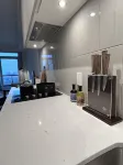 1 Bedroom Luxury Condo Apartment In The Heart of Thornhill | Parking Included Hotels in Thornhill
